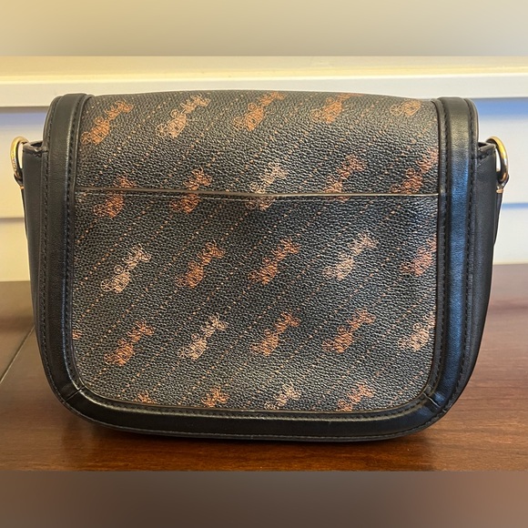 Sold - Picture 5 of 10